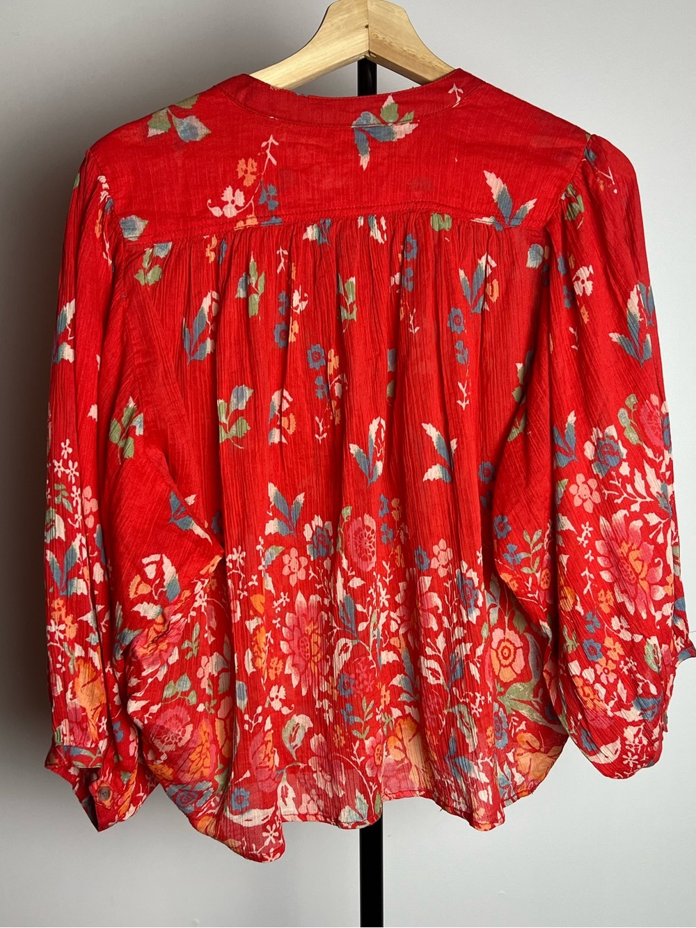NWOT The Sidney Batwing Blouse in XS - Picture 4 of 10